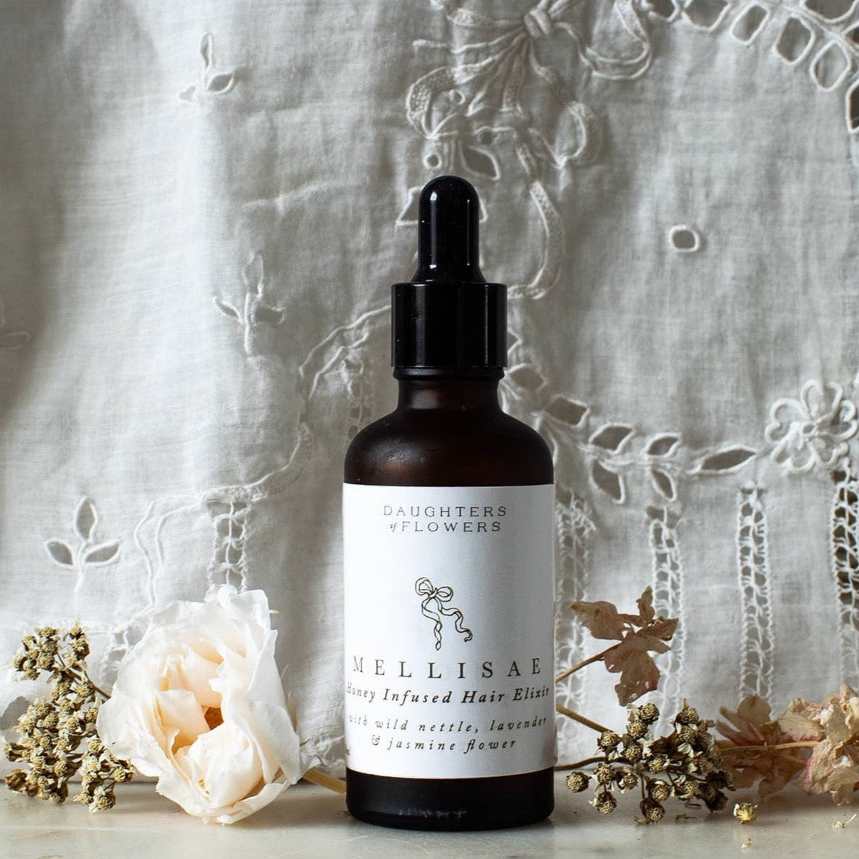 Daughters of Flowers Elixir para cabello con flor de ortiga, lavanda y jazmín