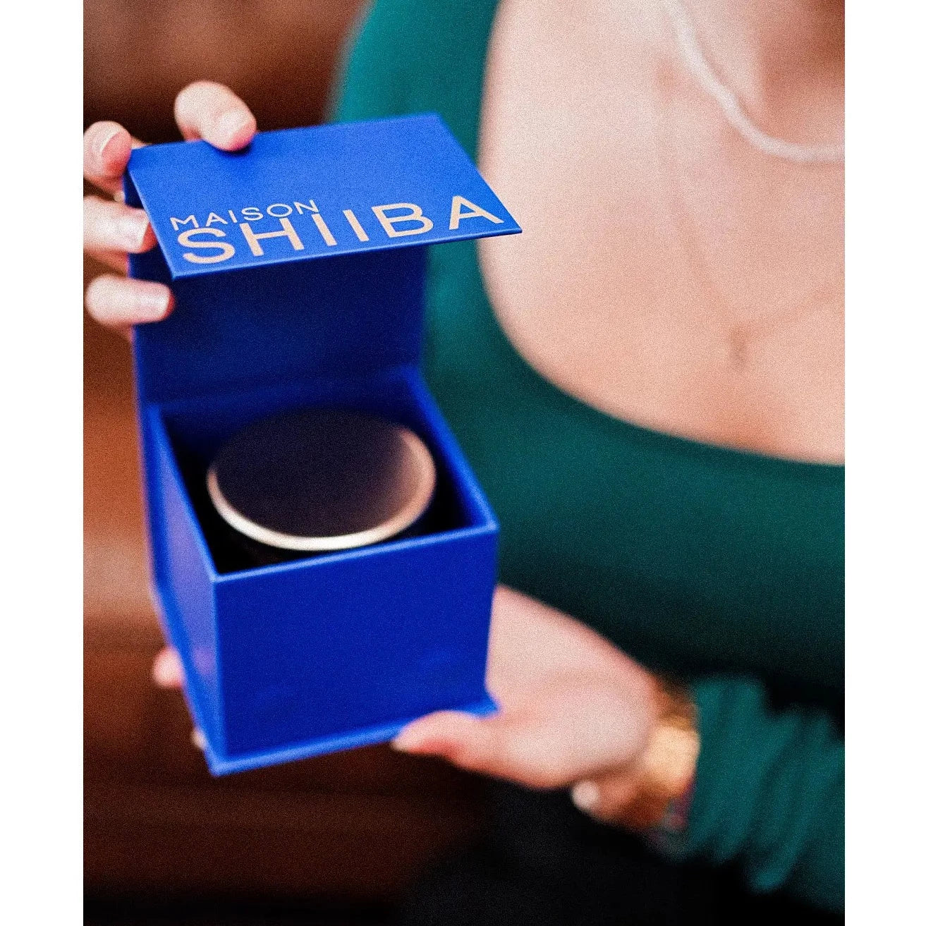 Maison Shiiba Ispahanis vela perfumada sin mensaje mantra 190g