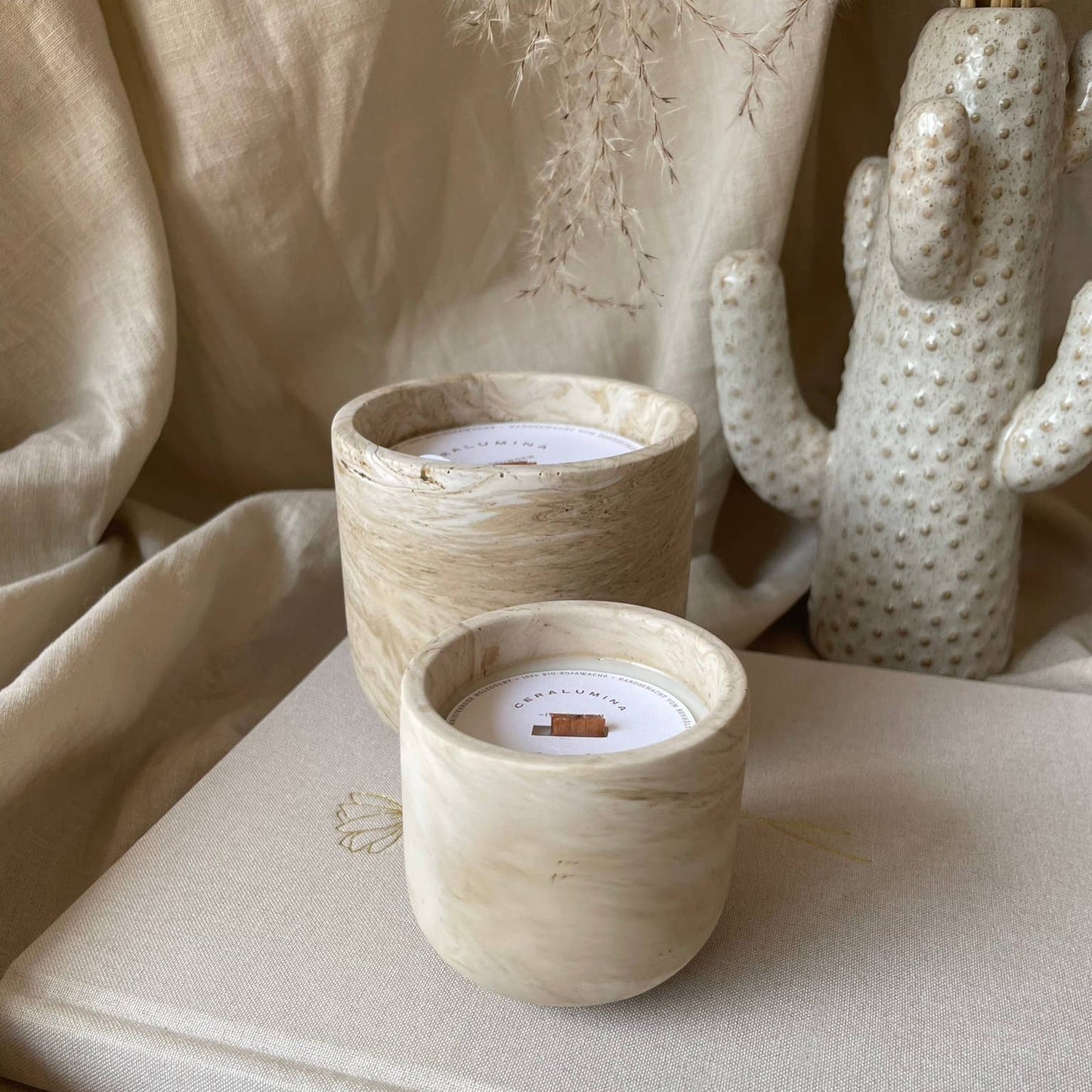 Vela perfumada 'violeta dulce y neroli' de cera de soja