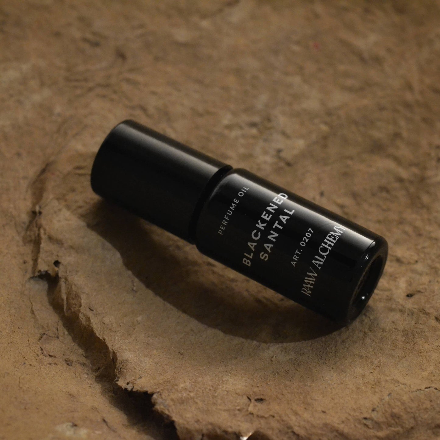 RAAW ALCHEMY Blackened Santal - Perfume Oil unisex