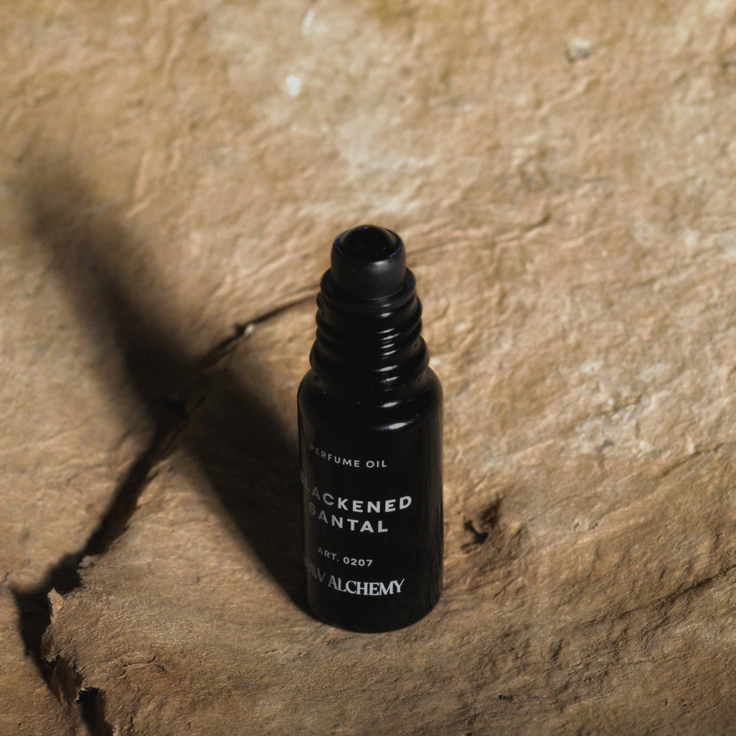 RAAW ALCHEMY Blackened Santal - Perfume Oil unisex
