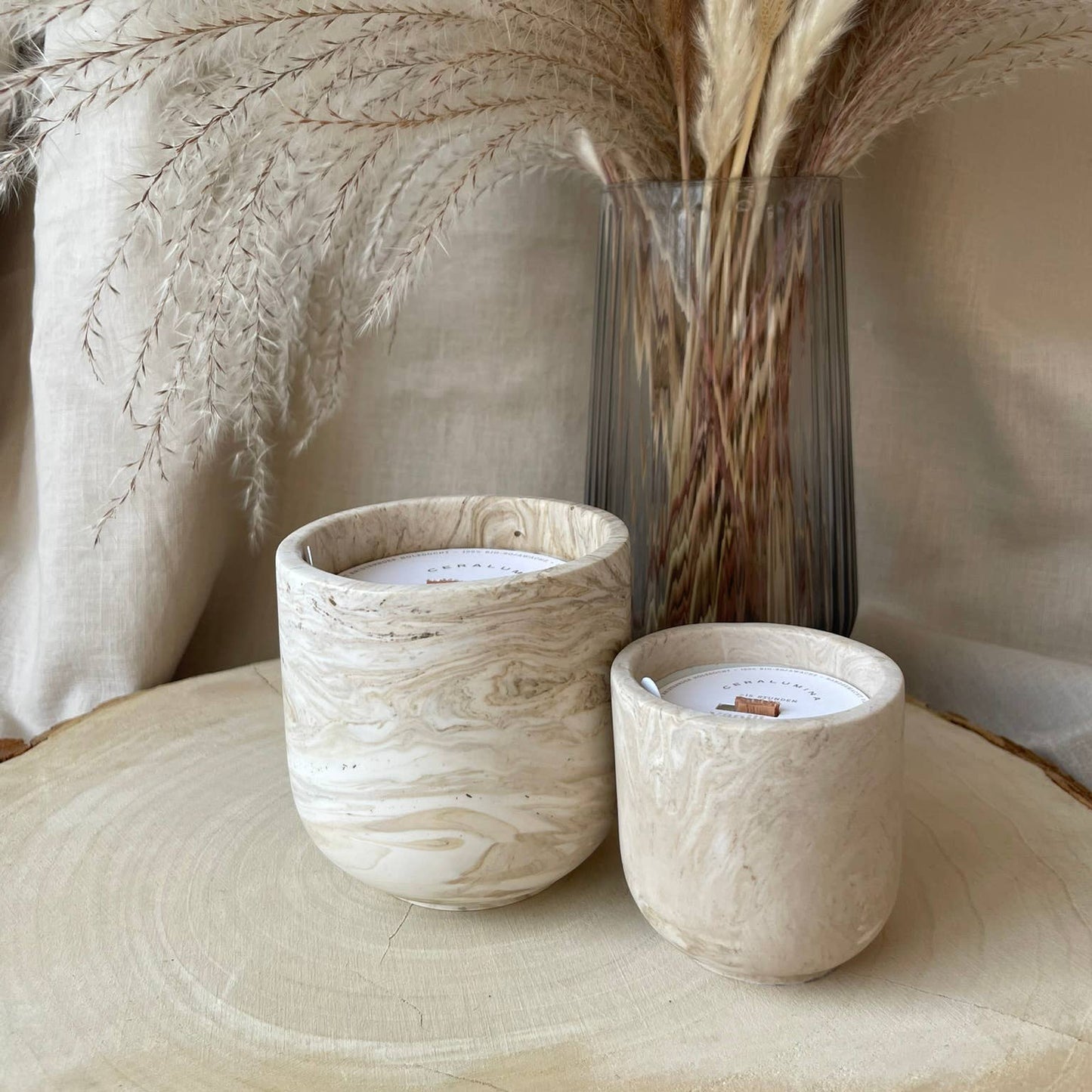 Vela aromática 'vainilla y haba tonka' de cera de soja: Grande (240gr)