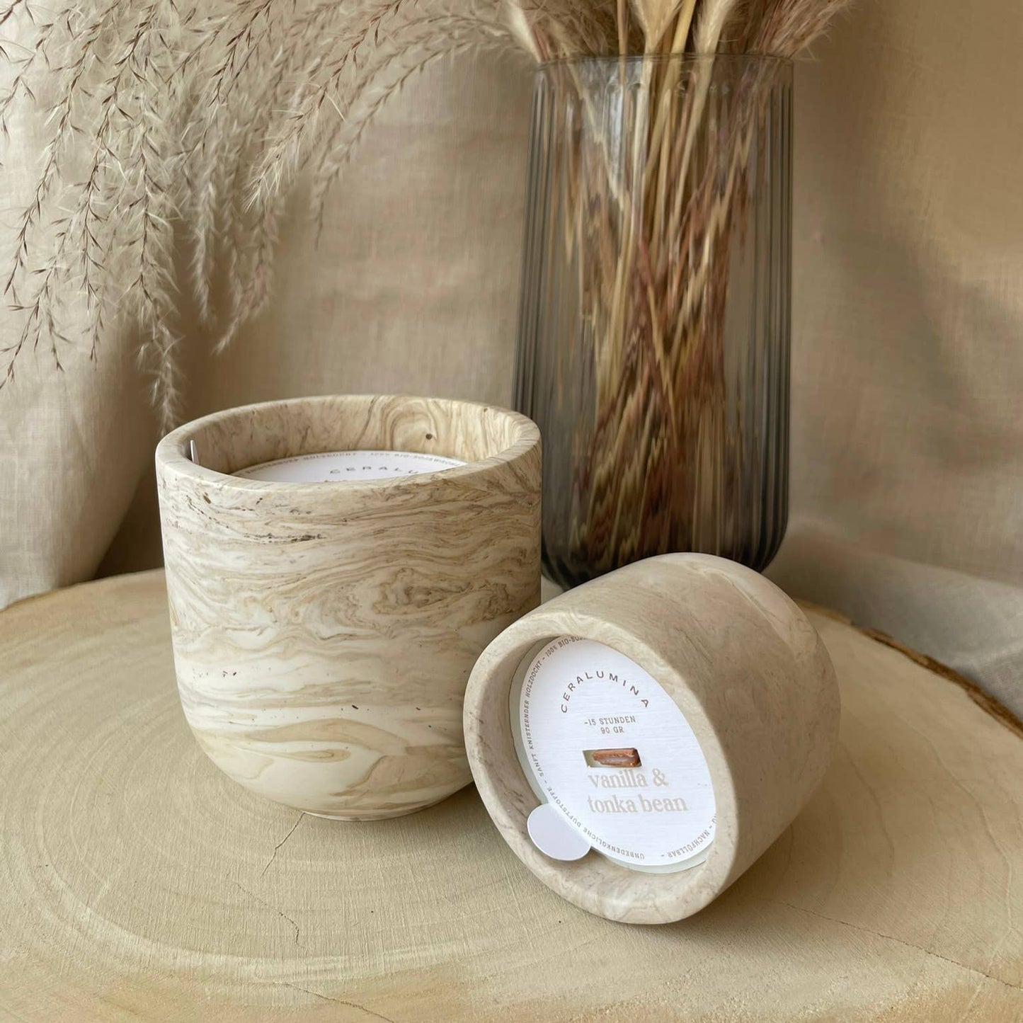 Vela aromática 'vainilla y haba tonka' de cera de soja: Grande (240gr)